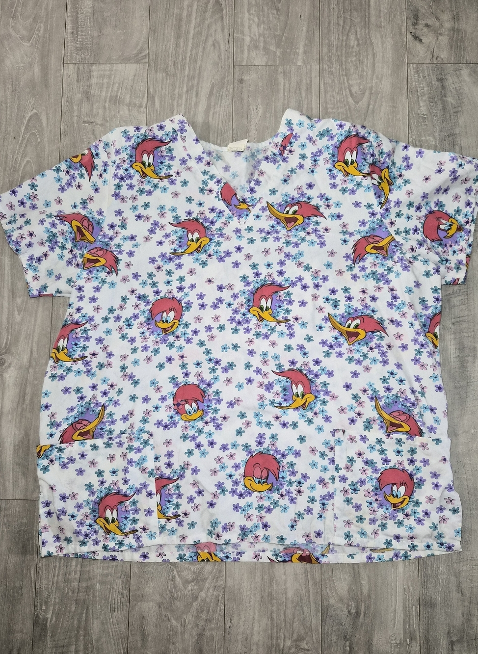 Road Runner Floral Scrub Top with Pink Character Print 2XL Y2k 90s Cartoon